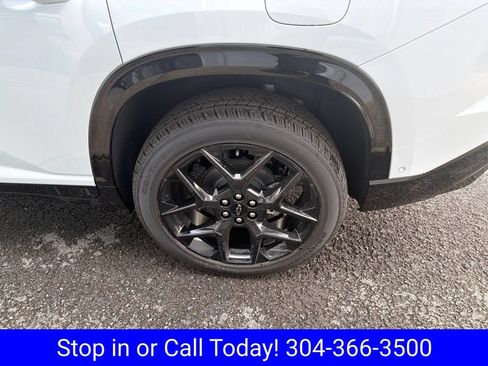 New 2026 Chevrolet Traverse RS AWD/4WD image 9