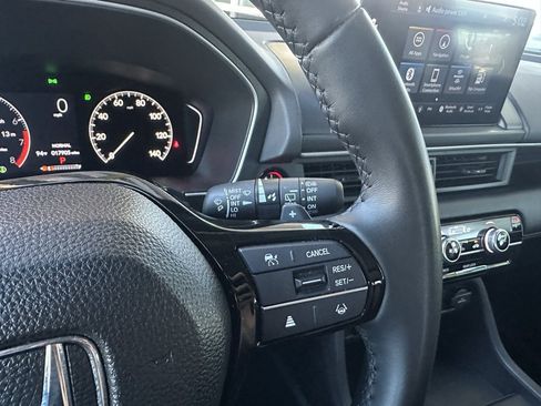 Used 2023 Honda Pilot Touring image 17