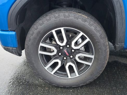 Certified 2023 GMC Sierra 1500 AT4 w/ Technology Package image 10