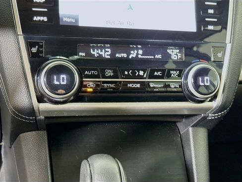 Used 2019 Subaru Outback 3.6R Touring AWD/4WD image 8