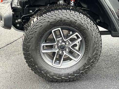 New 2026 Jeep Gladiator Mojave image 11