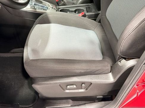 Used 2012 Chevrolet Captiva Sport LS FWD image 13