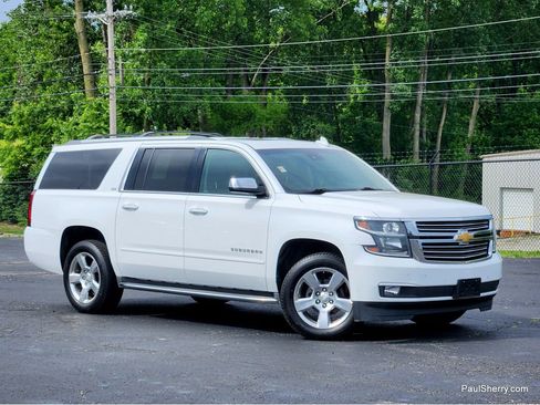 Used 2016 Chevrolet Suburban LTZ RWD image 15