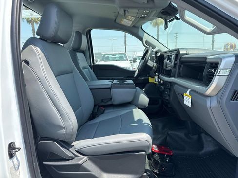 New 2025 Ford F350 XL w/ XL Chrome Package image 21