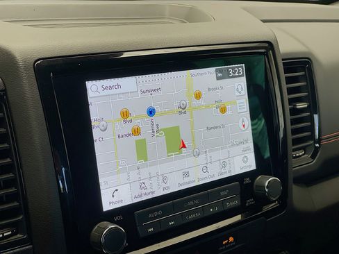 Used 2024 Nissan Frontier PRO-4X w/ Off-Road Protection Package image 9