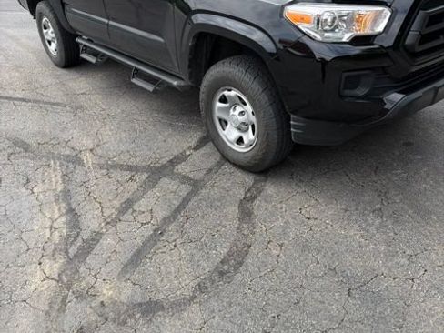 Used 2023 Toyota Tacoma SR AWD/4WD image 7