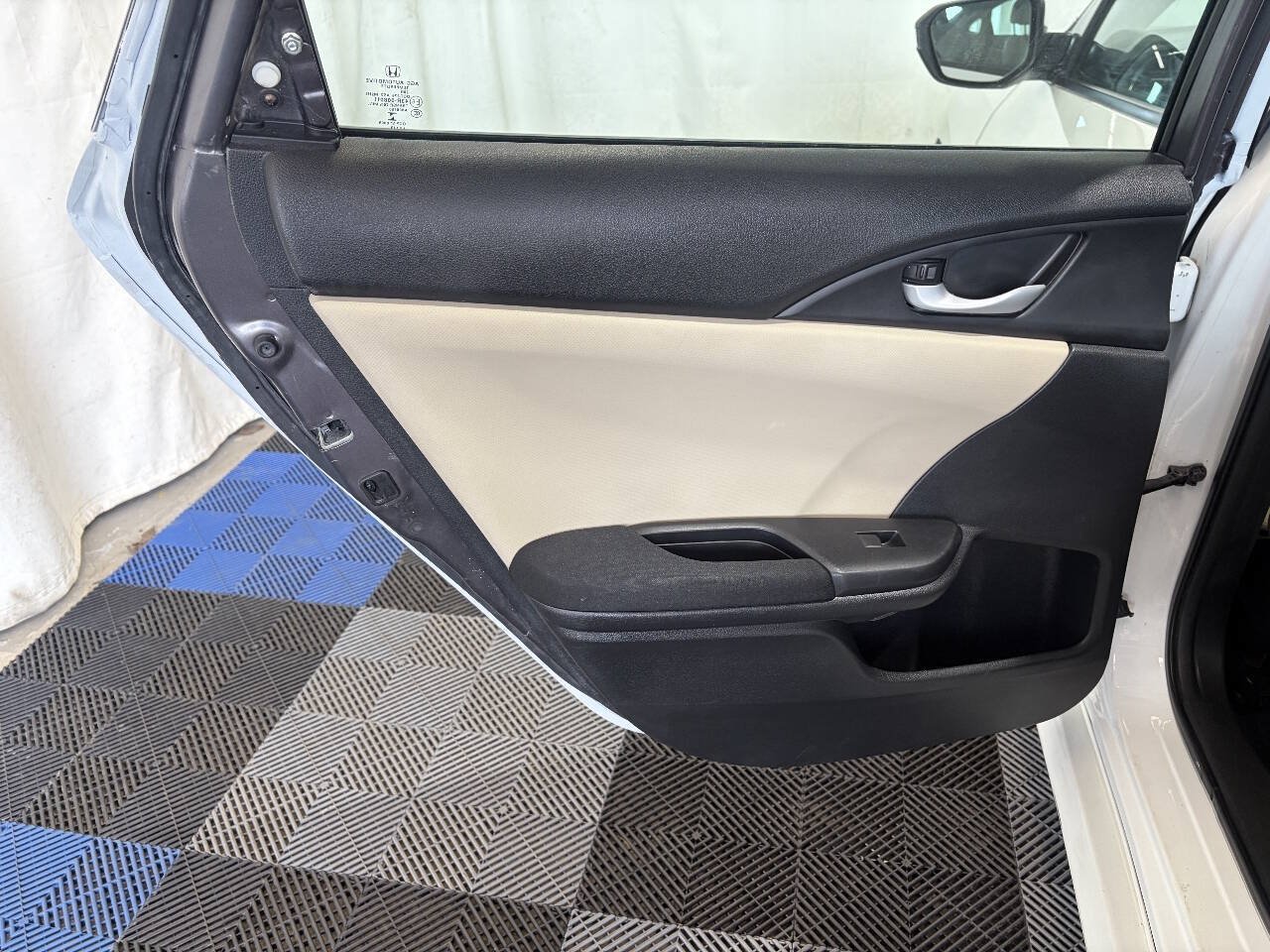 Used 2019 Honda Civic LX image 9