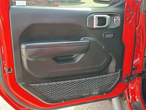 Used 2021 Jeep Gladiator Sport image 20