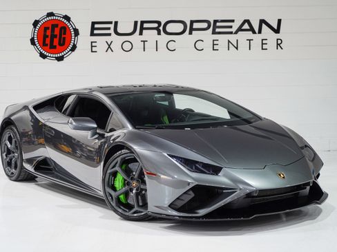 Used 2022 Lamborghini Huracan EVO RWD image 1