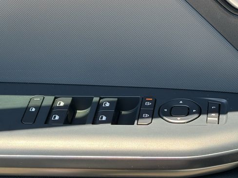 Certified 2025 Kia K4 FWD image 17