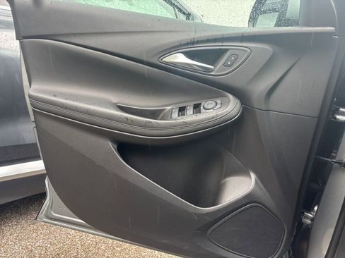 Used 2025 Buick Encore GX Preferred FWD image 18