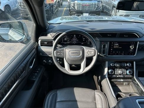 Certified 2023 GMC Yukon Denali w/ LPO, Floor Liner Package AWD/4WD image 28