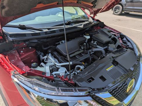 Used 2021 Nissan Rogue Sport SL FWD image 37