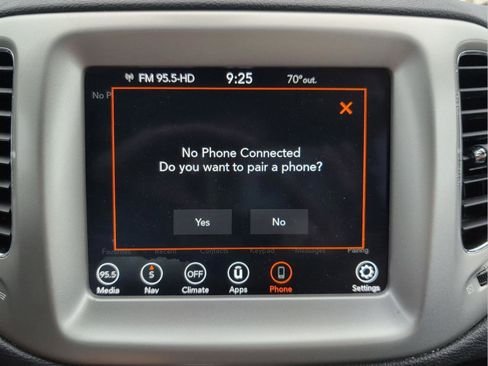 Certified 2021 Jeep Compass 80th Special Edition w/ Sun and Sound Group image 23