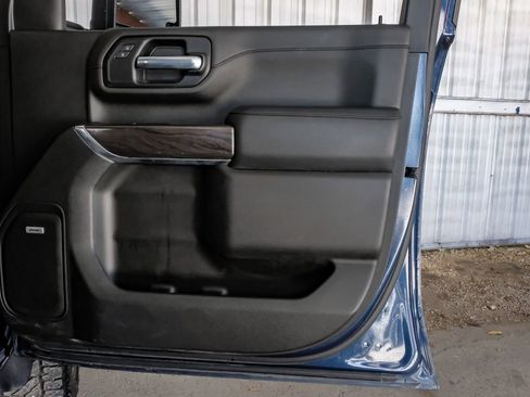 Used 2022 Chevrolet Silverado 2500 LTZ w/ LTZ Plus Package AWD/4WD image 47