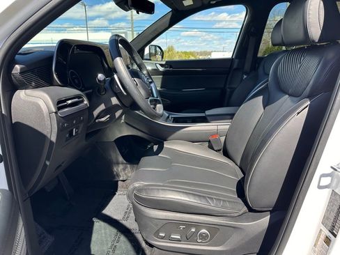 Used 2024 Hyundai Palisade Calligraphy image 11