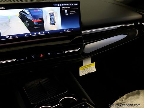 New 2026 BMW 530i xDrive image 24