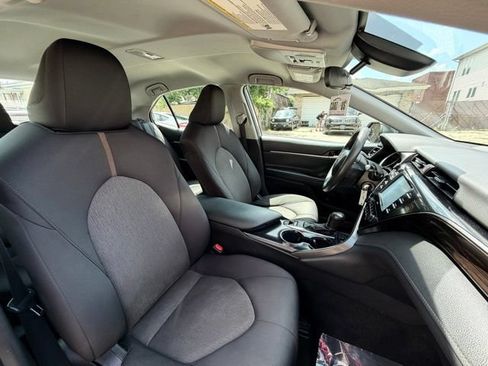 Used 2020 Toyota Camry LE w/ Carpet Mat Package AWD/4WD image 24