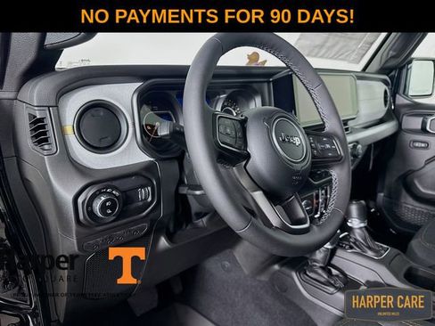 New 2025 Jeep Gladiator Sport image 11