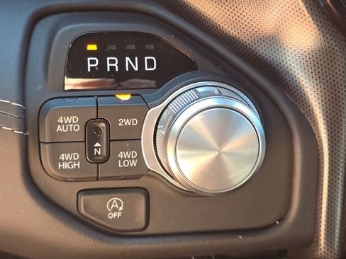 Used 2025 RAM 1500 Limited AWD/4WD image 25