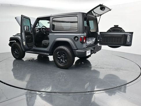 Used 2025 Jeep Wrangler Sport AWD/4WD image 47
