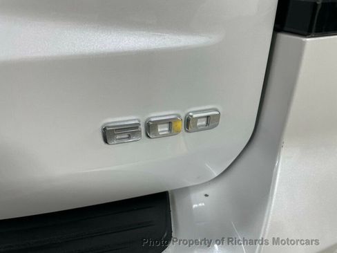 Used 2024 Cadillac Escalade Premium Luxury Platinum image 9