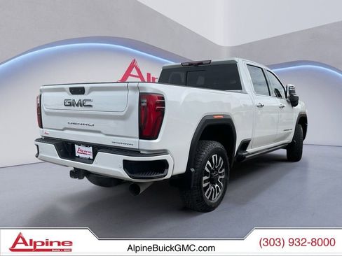 Used 2025 GMC Sierra 3500 Denali Ultimate image 5