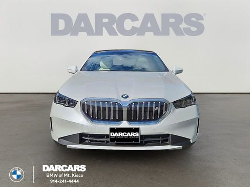 Certified 2024 BMW i5 eDrive40i w/ Premium Package image 1