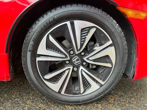 Used 2017 Honda Civic EX-T image 9