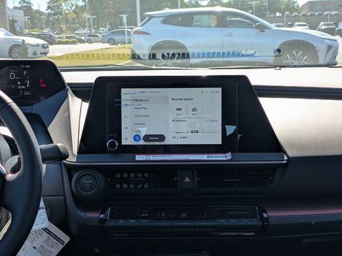 New 2026 Toyota Prius Plug-In Hybrid FWD image 19