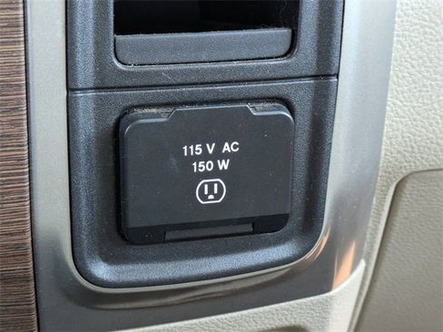 Used 2017 RAM 2500 Laramie image 24