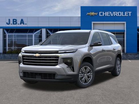 New 2026 Chevrolet Traverse LT w/ Driver Confidence Package image 6