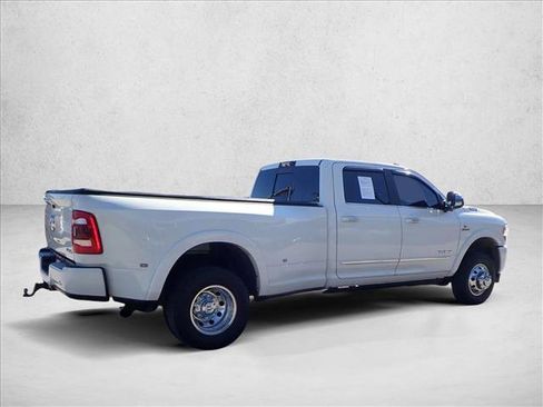 Used 2022 RAM 3500 Limited image 4