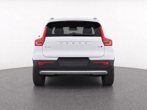 Used 2024 Volvo XC40 B5 Ultimate w/ Climate Package AWD/4WD image 7