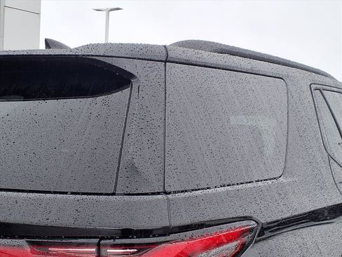 Used 2023 Chevrolet Traverse Premier w/ Redline Edition image 30