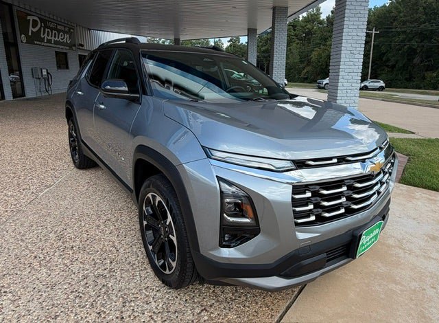 Used 2025 Chevrolet Equinox LT w/ Convenience Package II FWD image 1