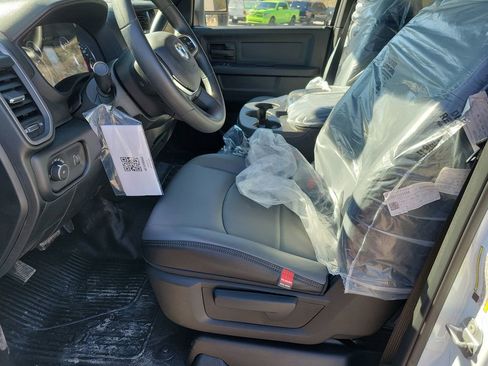 New 2026 RAM 3500 Tradesman w/ Chrome Appearance Group image 26