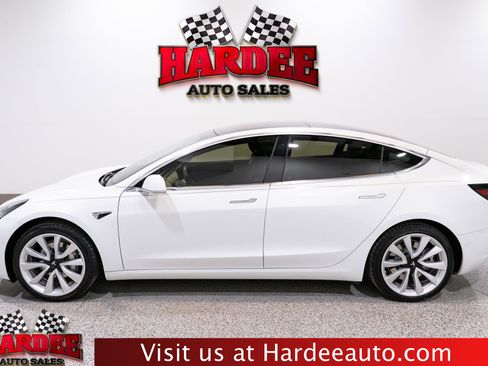 Used 2018 Tesla Model 3 Long Range image 1