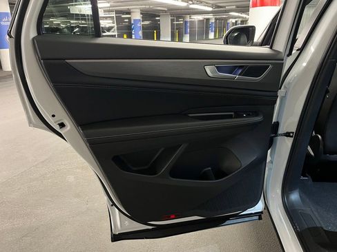 New 2026 Volkswagen Atlas Cross Sport SE image 20