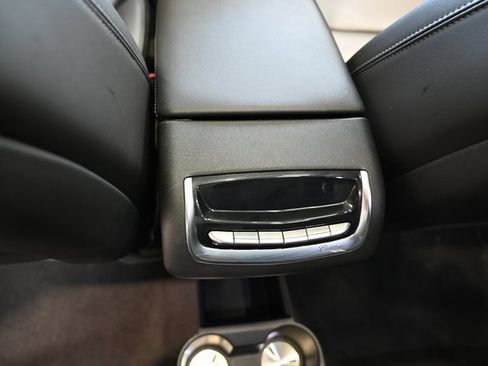 Used 2025 Cadillac XT6 Premium Luxury image 27