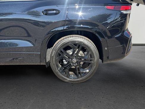 New 2026 Volkswagen Tiguan SE R-Line image 8