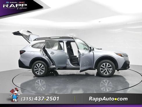 Used 2022 Subaru Outback Premium AWD/4WD image 29