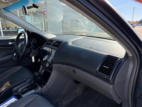 Used 2004 Honda Accord EX image 43