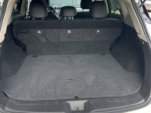 Used 2023 Nissan Murano SV image 14