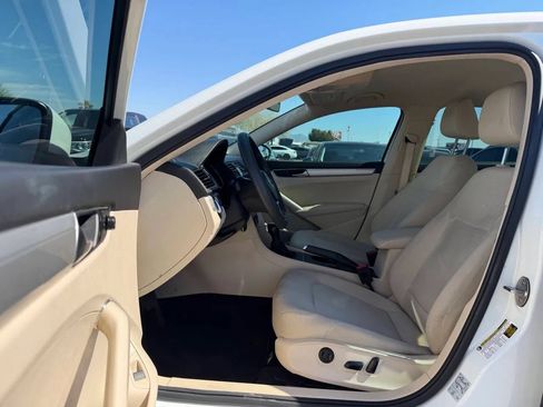 Used 2018 Volkswagen Passat 2.0T S FWD image 16