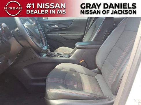 Used 2023 Chevrolet Equinox RS FWD image 23