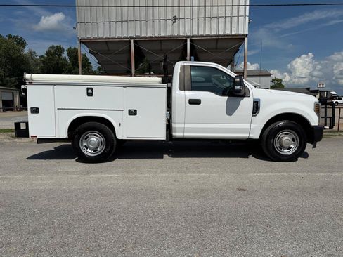 Used 2019 Ford F250 XL w/ Power Equipment Group RWD image 7