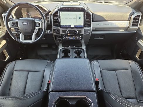 Used 2022 Ford F250 Lariat w/ Lariat Ultimate Package AWD/4WD image 9