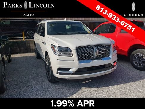 Used 2021 Lincoln Navigator Reserve w/ Luxury Package AWD/4WD image 3