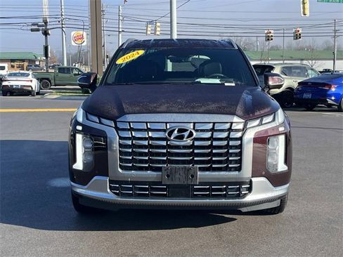 Used 2024 Hyundai Palisade Calligraphy image 2